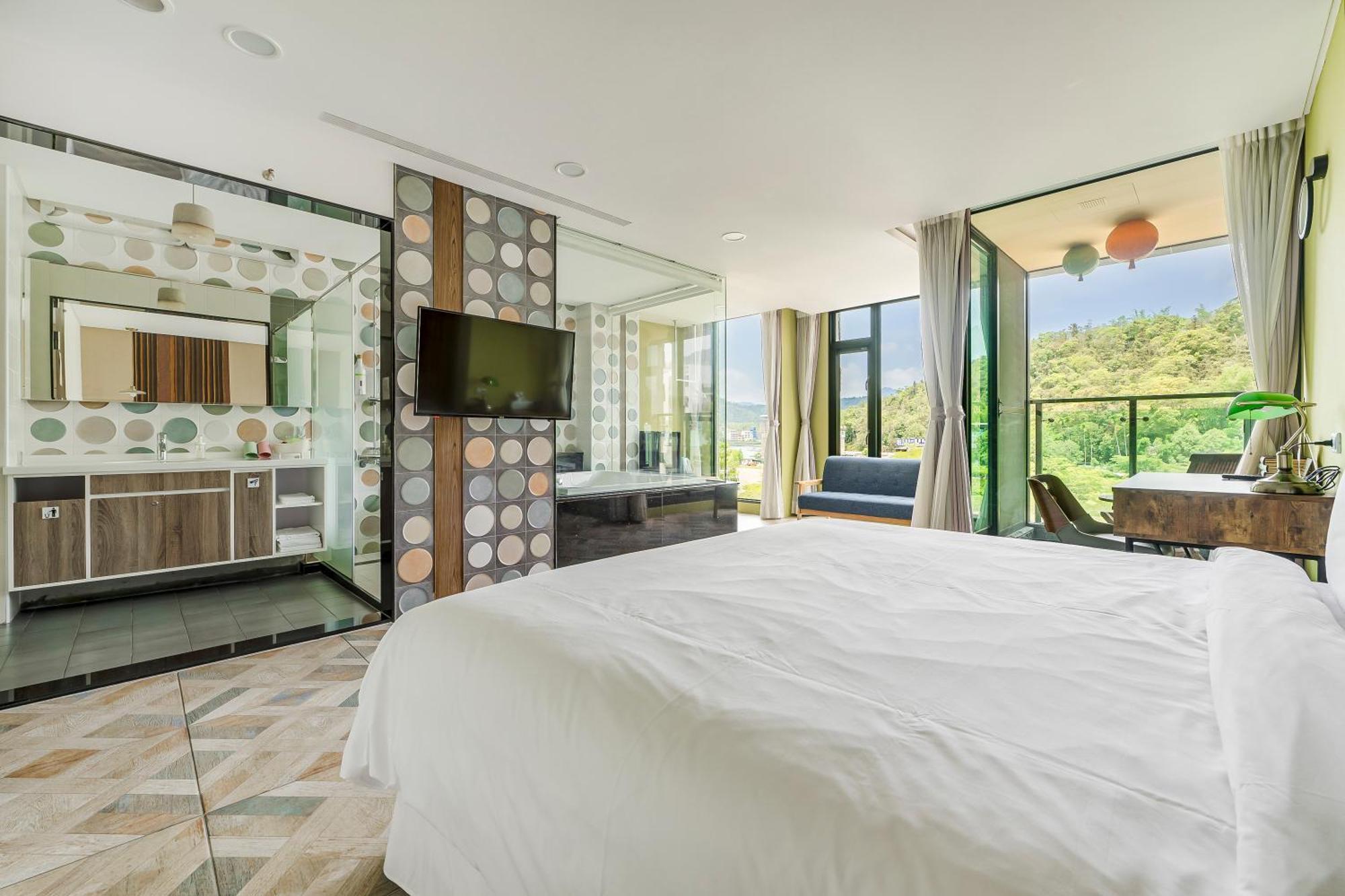 Han Yan Design Hotel Юйчи Экстерьер фото