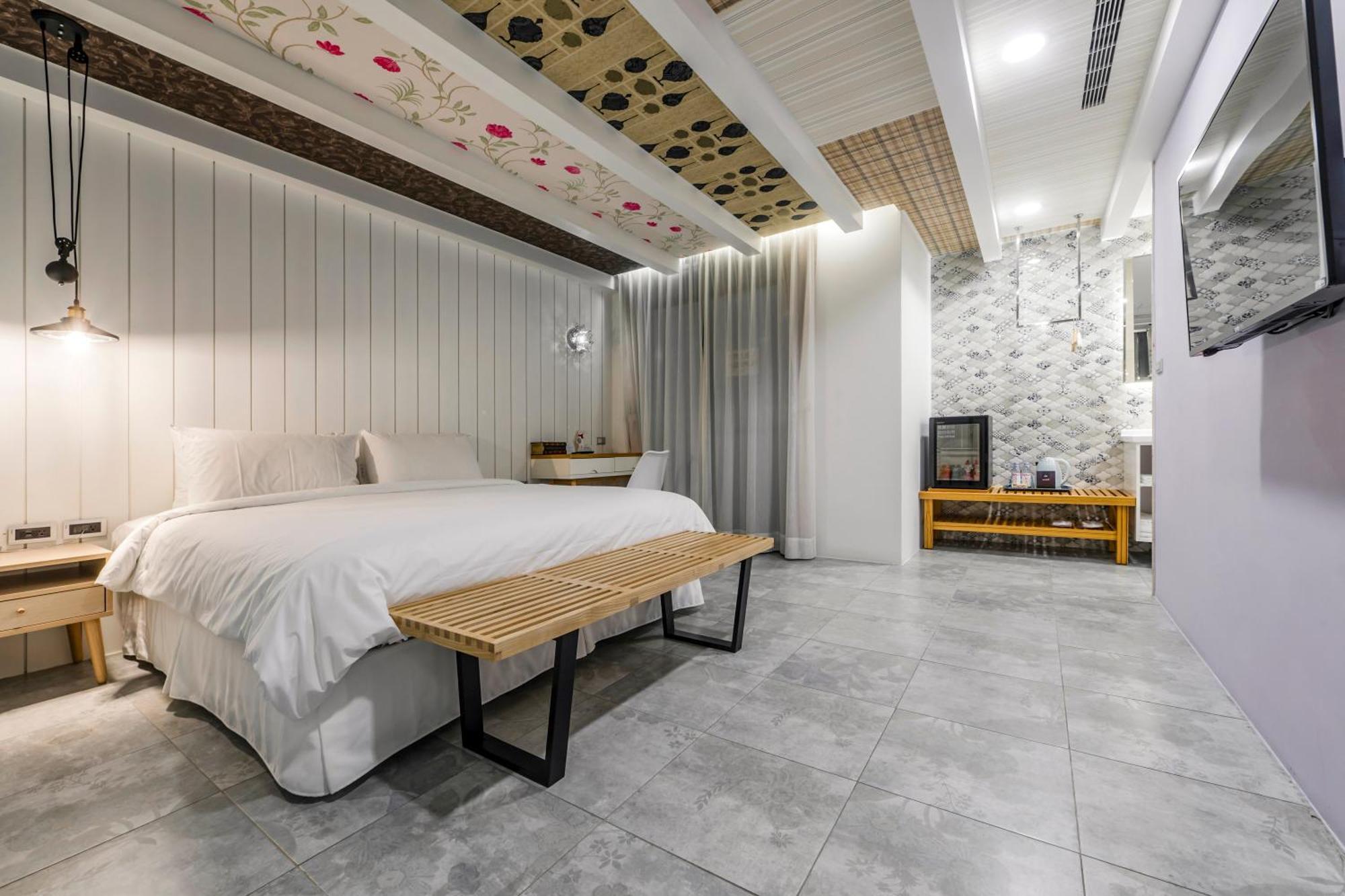 Han Yan Design Hotel Юйчи Экстерьер фото